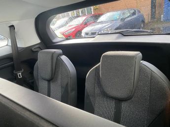 PEUGEOT 5008 1.5 BlueHDi Allure SUV 5dr Diesel EAT Euro 6 (s/s) (130 ps)