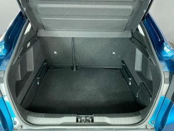 RENAULT ARKANA 1.6 E-TECH Iconic SUV 5dr Petrol Hybrid Auto 2WD Euro 6 (s/s) (1