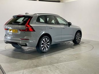 VOLVO XC60 2.0 B4 MHEV Plus SUV 5dr Diesel Hybrid Auto AWD Euro 6 (s/s) (19