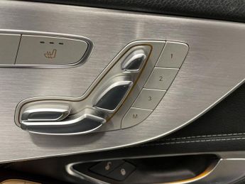 MERCEDES-BENZ C CLASS 2.1 C250d AMG Line (Premium Plus) Cabriolet 2dr Diesel G-Tronic+