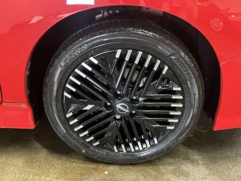 NISSAN LEAF 39kWh Tekna Hatchback 5dr Electric Auto (150 ps)