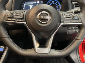 NISSAN LEAF 39kWh Tekna Hatchback 5dr Electric Auto (150 ps)