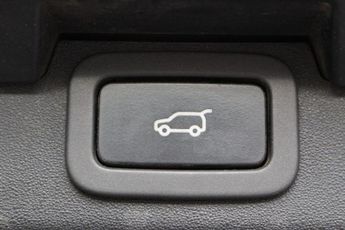 LAND ROVER DISCOVERY 3.0 SD V6 Anniversary Edition SUV 5dr Diesel Auto 4WD Euro 6 (s/