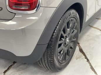 MINI HATCH 1.5 Cooper D Hatchback 3dr Diesel Manual Euro 6 (s/s) (116 ps) -