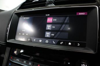 JAGUAR F-PACE 2.0 D180 Chequered Flag SUV 5dr Diesel Auto AWD Euro 6 (s/s) (18