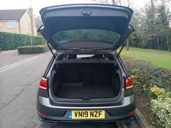 VOLKSWAGEN GOLF 1.5 TSI EVO GPF R-Line Hatchback 5dr Petrol DSG Euro 6 (s/s) (15