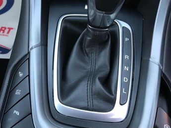 FORD MONDEO 2.0 TiVCT Titanium Edition Saloon 4dr Petrol Hybrid CVT Euro 6 (