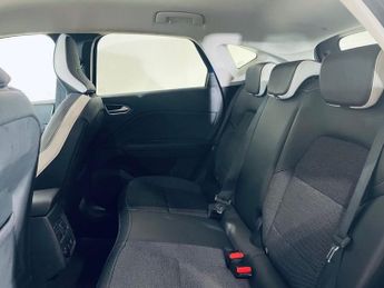 RENAULT CAPTUR 1.3 TCe S Edition SUV 5dr Petrol EDC Euro 6 (s/s) (155 ps)