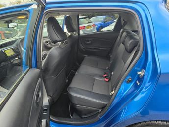 TOYOTA YARIS 1.5 VVT-h Excel, 37,000 miles, ULEZ Euro 6 Hybrid, Automatic, 15