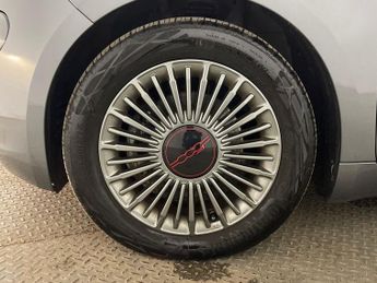 FIAT 500E 42kWh RED Hatchback 3dr Electric Auto (118 ps)