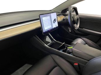 TESLA Model 3 Standard Range Plus Saloon 4dr Electric Auto RWD (241 bhp)