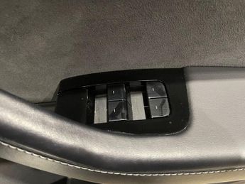 TESLA Model 3 Standard Range Plus Saloon 4dr Electric Auto RWD (241 bhp)