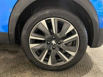 PEUGEOT E-2008 50kWh GT SUV 5dr Electric Auto (136 ps)