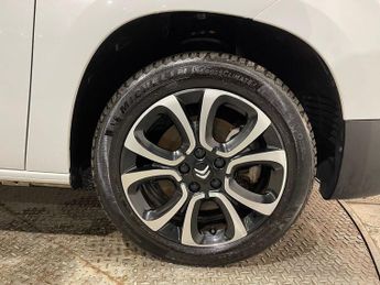 CITROEN E-BERLINGO 50kWh Flair XTR XL MPV 5dr Electric Auto (7.4kW Charger) (136 ps