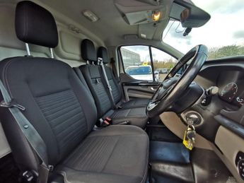 FORD TRANSIT CUSTOM 2.0 300 EcoBlue Limited Panel Van 5dr Diesel Auto L2 H1 Euro 6 (