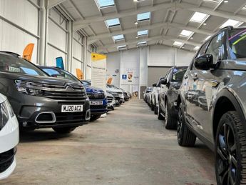 LAND ROVER DISCOVERY SPORT 2.0 TD4 HSE Luxury SUV 5dr Diesel Auto 4WD Euro 6 (s/s) (180 ps)