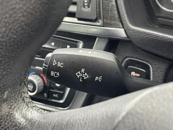 BMW 3 SERIES 2.0 320d Luxury Touring 5dr Diesel Auto Euro 5 (s/s) (184 ps)