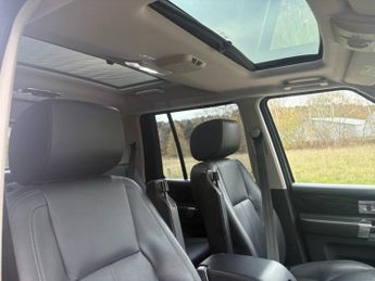 LAND ROVER DISCOVERY 4 3.0 SD V6 HSE Luxury SUV 5dr Diesel Auto 4WD Euro 5 (s/s) (255 b