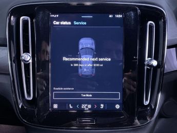 VOLVO XC40 Recharge Twin 78kWh Plus SUV 5dr Electric Auto AWD (408 ps)