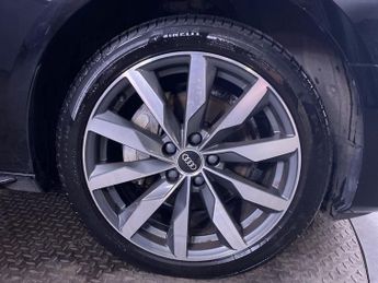 AUDI A4 AVANT 2.0 TDI 40 Sport Edition Estate 5dr Diesel S Tronic quattro Euro