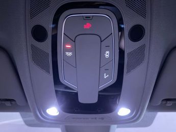 AUDI A4 AVANT 2.0 TDI 40 Sport Edition Estate 5dr Diesel S Tronic quattro Euro