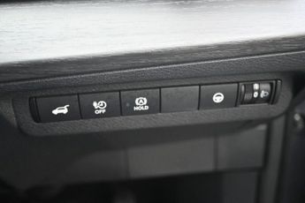 NISSAN ARIYA 63kWh Advance SUV 5dr Electric Auto 7.4kW Charger (217 ps)