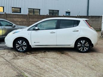 NISSAN LEAF 30kWh Tekna Hatchback 5dr Electric Auto (109 bhp)