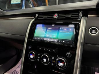 LAND ROVER DISCOVERY 5 3.0 SD V6 HSE SUV 5dr Diesel Auto 4WD Euro 6 (s/s) (306 ps)