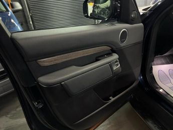 LAND ROVER DISCOVERY 5 3.0 SD V6 HSE SUV 5dr Diesel Auto 4WD Euro 6 (s/s) (306 ps)