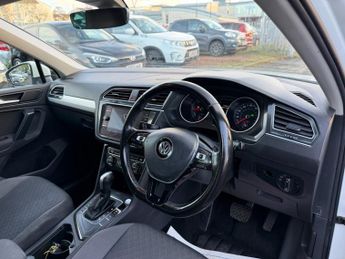 VOLKSWAGEN TIGUAN 2.0 TDI Match SUV 5dr Diesel DSG Euro 6 (s/s) (150 ps)