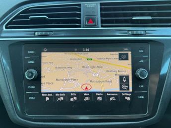 VOLKSWAGEN TIGUAN 2.0 TDI Match SUV 5dr Diesel DSG Euro 6 (s/s) (150 ps)