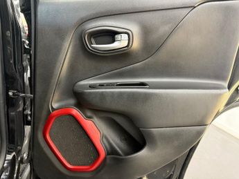 JEEP RENEGADE 2.0 MultiJetII Trailhawk SUV 5dr Diesel Auto 4WD Euro 6 (s/s) (1