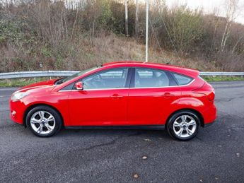 FORD FOCUS 1.6 Zetec Hatchback 5dr Petrol Powershift Euro 5 (125 ps)