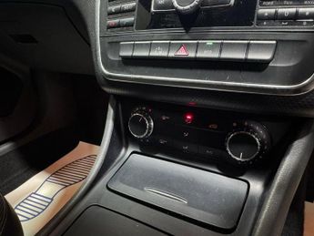 MERCEDES-BENZ A-CLASS 1.5 A180 CDI Sport Hatchback 5dr Diesel 7G-DCT Euro 5 (s/s) (109