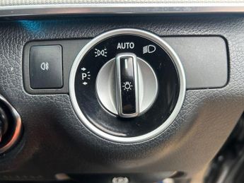 MERCEDES-BENZ E-CLASS 2.1 E220 BlueTEC AMG Night Edition (Premium) Estate 5dr Diesel G