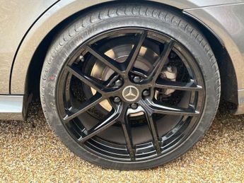 MERCEDES-BENZ E-CLASS 2.1 E220 BlueTEC AMG Night Edition (Premium) Estate 5dr Diesel G