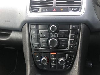 VAUXHALL MERIVA 1.4 16V SE MPV 5dr Petrol Manual Euro 5 (100 ps)