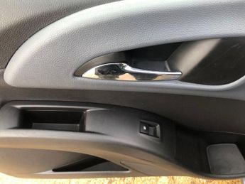 VAUXHALL MERIVA 1.4 16V SE MPV 5dr Petrol Manual Euro 5 (100 ps)