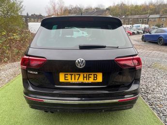 VOLKSWAGEN TIGUAN 2.0 TDI BlueMotion Tech R-Line SUV 5dr Diesel DSG 4Motion Euro 6