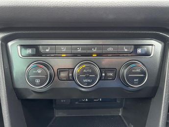 VOLKSWAGEN TIGUAN 2.0 TDI BlueMotion Tech R-Line SUV 5dr Diesel DSG 4Motion Euro 6