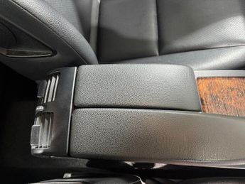 MERCEDES-BENZ C-CLASS 2.1 C200 CDI BlueEfficiency Elegance Saloon 4dr Diesel G-Tronic+