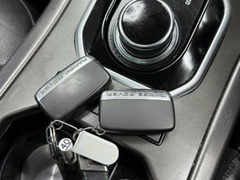 LAND ROVER RANGE ROVER EVOQUE 2.0 TD4 HSE Dynamic SUV 5dr Diesel Auto 4WD Euro 6 (s/s) (180 ps