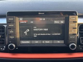 KIA STONIC 1.0 T-GDi Mixx SUV 5dr Petrol DCT Euro 6 (s/s) (118 bhp)