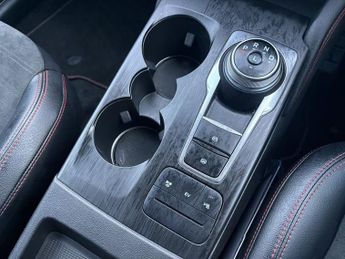 FORD KUGA 2.5 EcoBoost Duratec 14.4kWh ST-Line SUV 5dr Petrol Plug-in Hybr