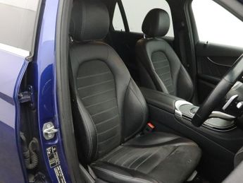 MERCEDES-BENZ GLC 2.0 GLC220d AMG Line SUV 5dr Diesel G-Tronic+ 4MATIC Euro 6 (s/s