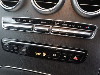 MERCEDES-BENZ GLC 2.0 GLC220d AMG Line SUV 5dr Diesel G-Tronic+ 4MATIC Euro 6 (s/s