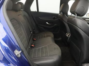 MERCEDES-BENZ GLC 2.0 GLC220d AMG Line SUV 5dr Diesel G-Tronic+ 4MATIC Euro 6 (s/s