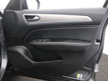 RENAULT ARKANA 1.6 E-TECH S Edition SUV 5dr Petrol Hybrid Auto 2WD Euro 6 (s/s)