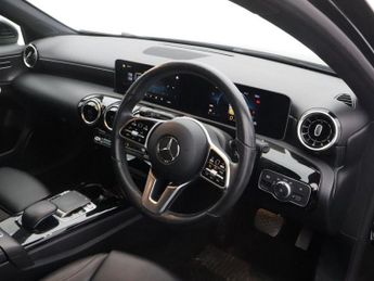 MERCEDES-BENZ A-CLASS 1.5 A180d Sport (Executive) Hatchback 5dr Diesel 7G-DCT Euro 6 (