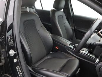 MERCEDES-BENZ A-CLASS 1.5 A180d Sport (Executive) Hatchback 5dr Diesel 7G-DCT Euro 6 (